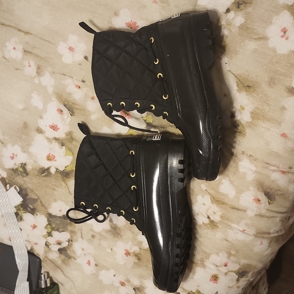 Sperry Rain Boots - Picture 3 of 7